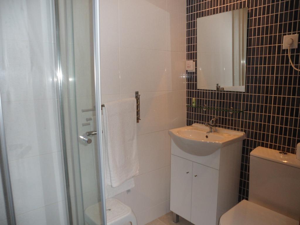 Royal Guesthouse Aveiro Esterno foto