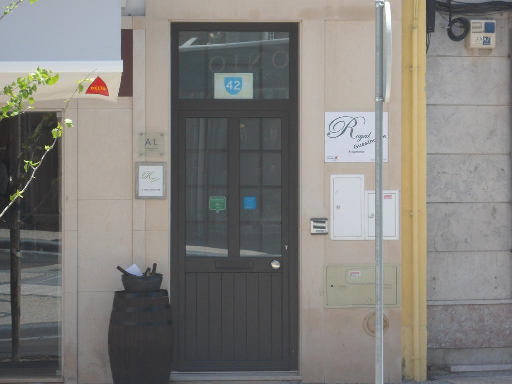 Royal Guesthouse Aveiro Esterno foto